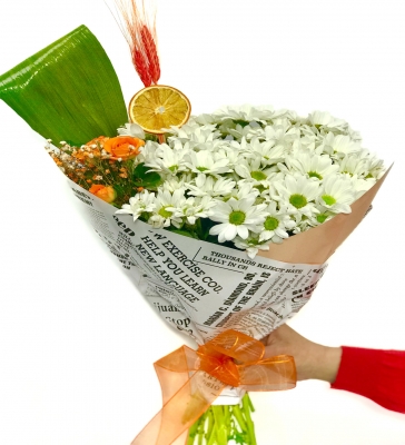 Buti̇k Tasarim Papatya Ve Çardak Güller