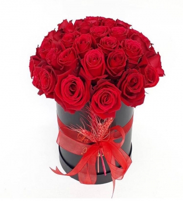 Kutuda 30 Kirmizi Gül