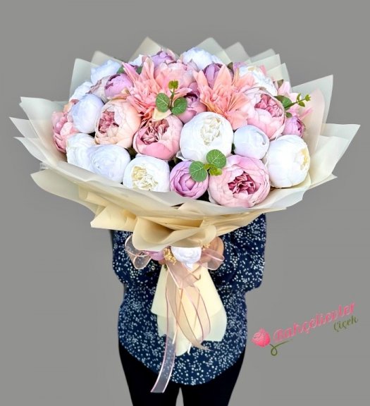 41 Şakayık Buketimiz Kumaş Çiçeklerden Hazırlanıyor