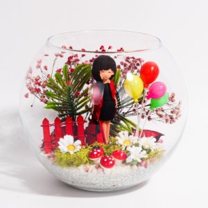 Bayan Temalı Teraryum